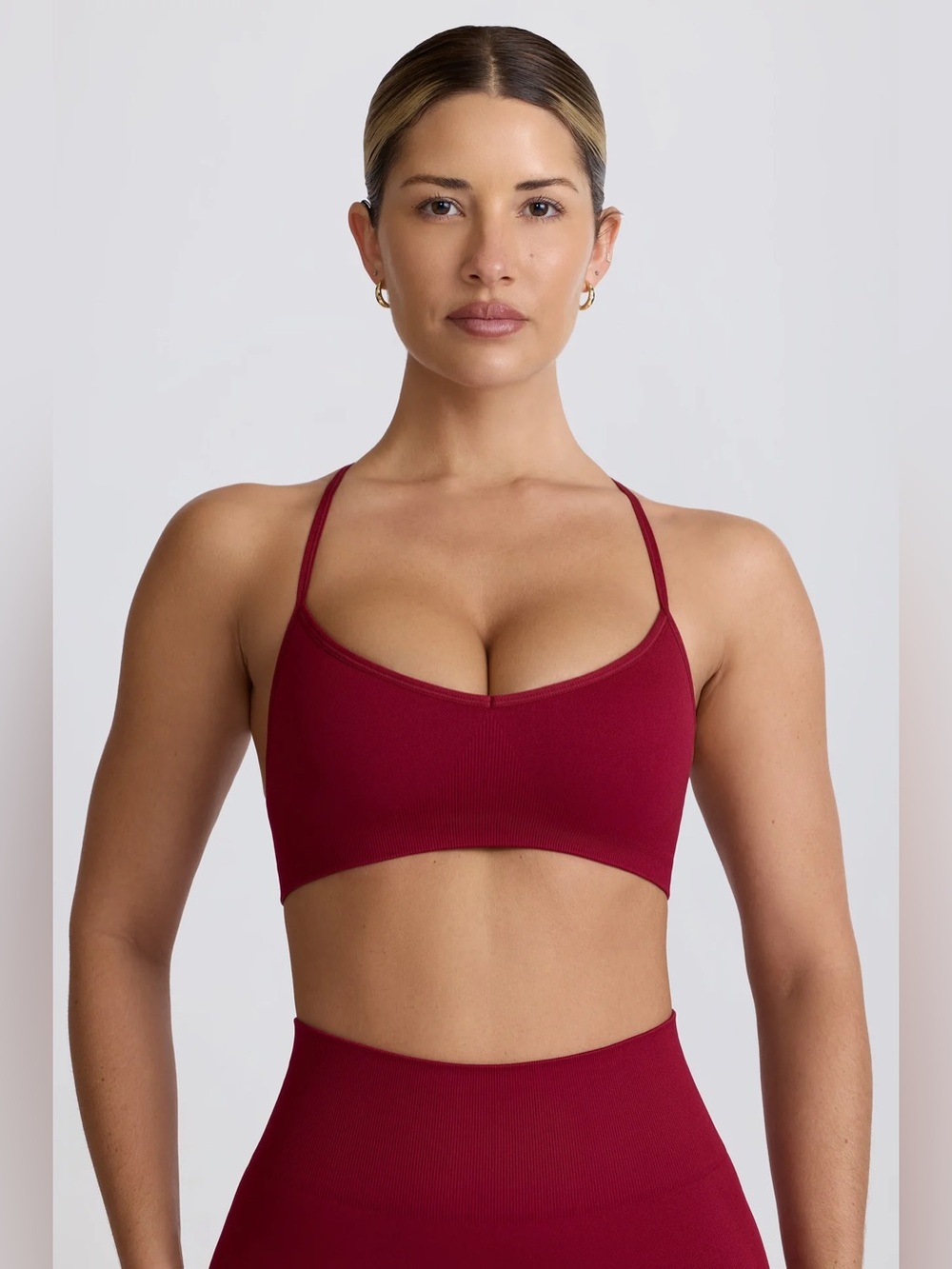 NWT Super Sculpt Seamless Cross-Back Sports Bra in Cherry